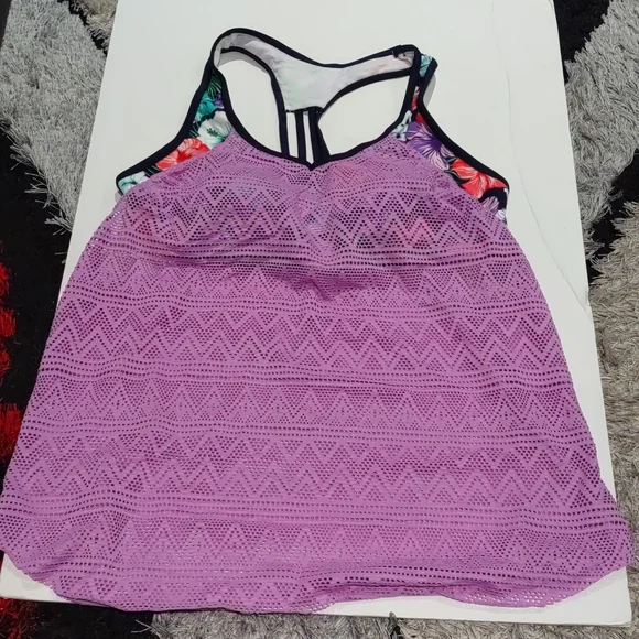 Beautiful  floral top swimming suit 🍀🌸🌼 - Picture 3 of 8